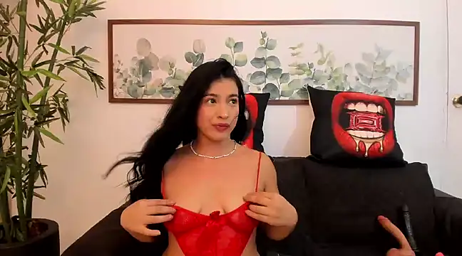 Snapshot of NicolettaLima chatting on March 5, 2025, 8:21 pm NicolettaLima online show from March 5, 2025, 8:21 pm