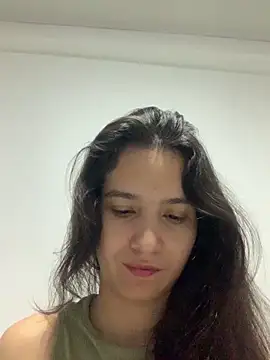 Snapshot of Bella_still chatting on September 25, 2025, 1:04 pm Bella still online show from September 25, 2025, 1:04 pm