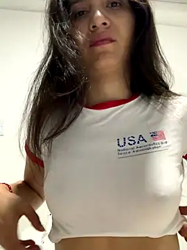 Snapshot of Bella_still chatting on October 15, 2025, 1:11 pm Bella still online show from October 15, 2025, 1:11 pm