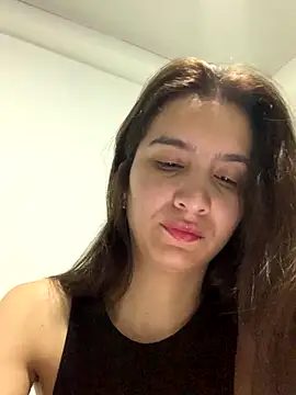 Snapshot of Bella_still chatting on December 4, 2025, 1:09 pm Bella still online show from December 4, 2025, 1:09 pm