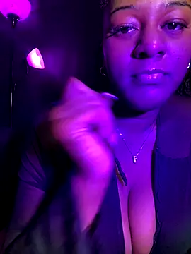 Snapshot of xoxoHotCoCo chatting on November 19, 2025, 3:17 am xoxoHotCoCo online show from November 19, 2025, 3:17 am