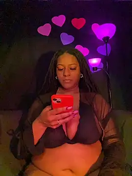 Snapshot of xoxoHotCoCo chatting on February 26, 2026, 12:37 pm xoxoHotCoCo online show from February 26, 2026, 12:37 pm