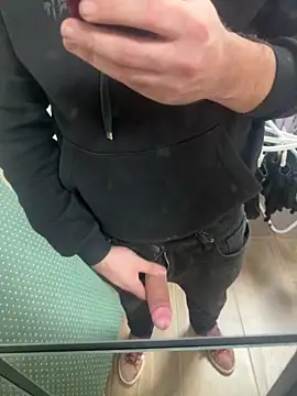 Snapshot of Klaus298 chatting on March 17, 2026, 2:31 pm Klaus298 online show from March 17, 2026, 2:31 pm