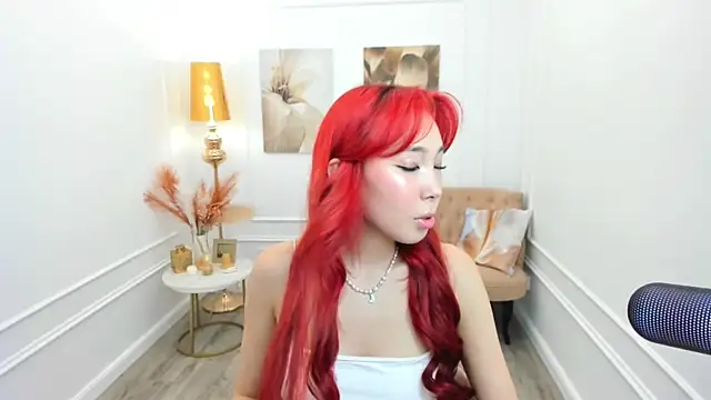 AnnaReyla online show from July 10, 2026, 11:13 am