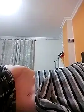 Snapshot of moutt99 chatting on January 26, 2025, 5:45 am moutt99 online show from January 26, 2025, 5:45 am