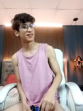 Cum hunters online show from September 27, 2025, 5:34 am