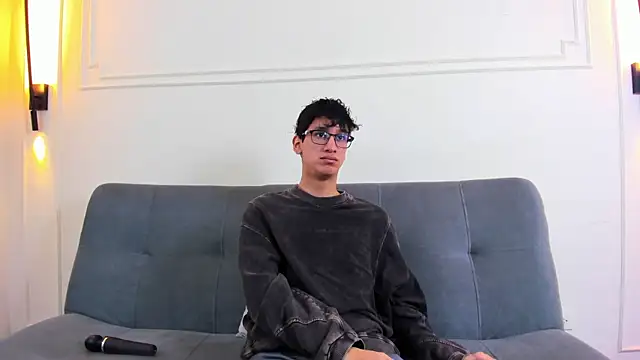 Cum hunters online show from April 8, 2026, 3:28 am