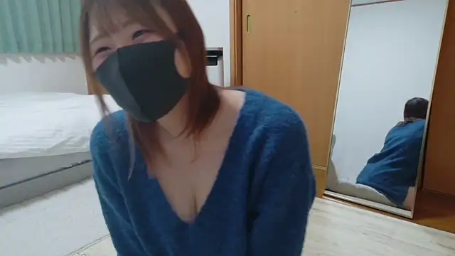 Snapshot of hirohiro_chan chatting on March 5, 2026, 12:45 pm hirohiro chan online show from March 5, 2026, 12:45 pm