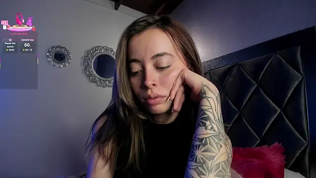Snapshot of Sophiaa_Gomez chatting on October 4, 2025, 8:23 am Sophiaa Gomez online show from October 4, 2025, 8:23 am