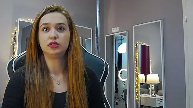 Snapshot of Eva_Lovvia_ chatting on January 21, 2025, 3:26 am Eva Lovvia online show from January 21, 2025, 3:26 am