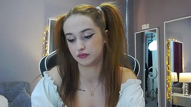 Snapshot of Eva_Lovvia_ chatting on January 21, 2025, 9:25 pm Eva Lovvia online show from January 21, 2025, 9:25 pm