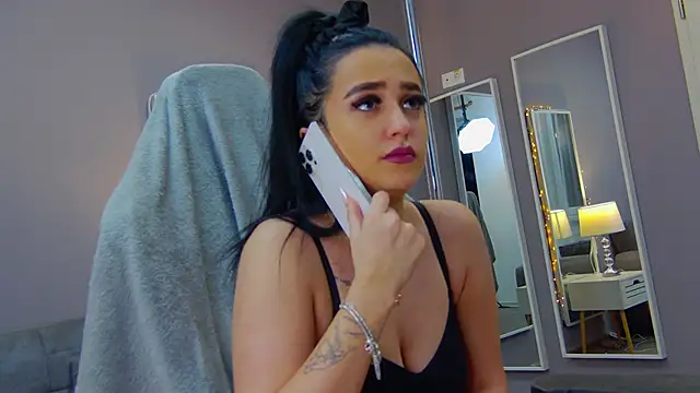 Snapshot of Eva_Lovvia_ chatting on February 6, 2025, 10:10 pm Eva Lovvia online show from February 6, 2025, 10:10 pm