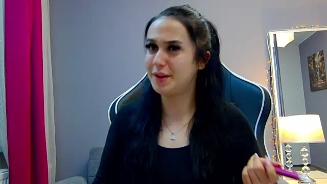 Snapshot of Eva_Lovvia_ chatting on March 5, 2025, 1:10 am Eva Lovvia online show from March 5, 2025, 1:10 am