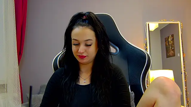 Snapshot of Eva_Lovvia_ chatting on March 18, 2025, 2:04 am Eva Lovvia online show from March 18, 2025, 2:04 am