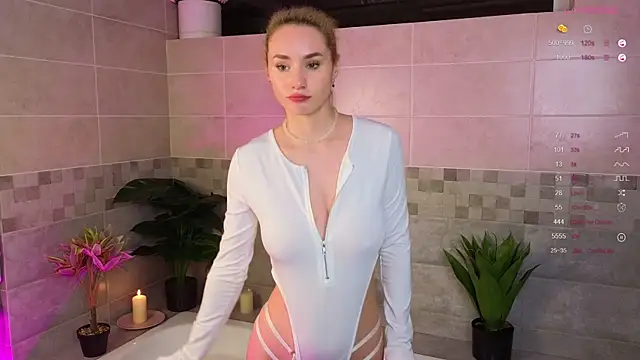 Snapshot of too_sexxxy chatting on February 4, 2025, 4:18 pm too sexxxy online show from February 4, 2025, 4:18 pm