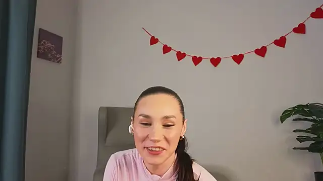 Snapshot of too_sexxxy chatting on February 28, 2026, 12:17 pm too sexxxy online show from February 28, 2026, 12:17 pm