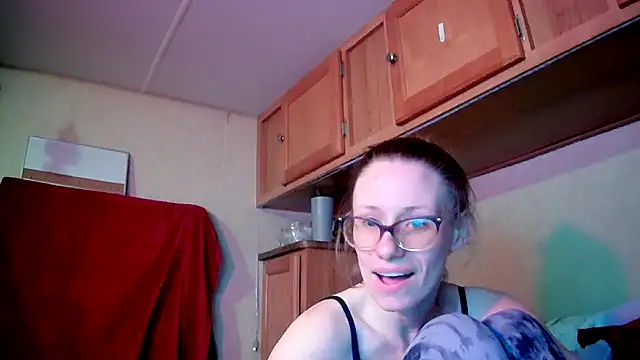 VibeyLovers online show from February 23, 2025, 8:28 am