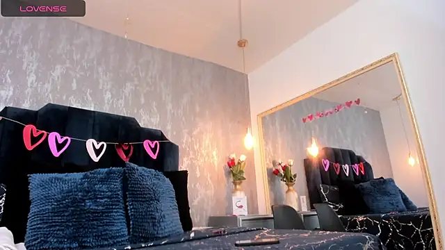 Isis ariany  online show from March 14, 2025, 12:40 pm