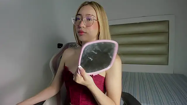 Snapshot of Princess_tokyo chatting on December 13, 2025, 7:53 pm Princess tokyo online show from December 13, 2025, 7:53 pm