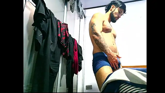 davidcr89 online show from May 15, 2026, 6:26 pm