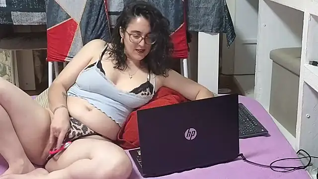 SiperinoLossado online show from April 8, 2026, 10:43 pm