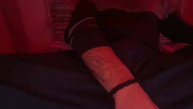 Snapshot of Aria_Delmare chatting on February 15, 2026, 9:55 pm Aria Delmare online show from February 15, 2026, 9:55 pm