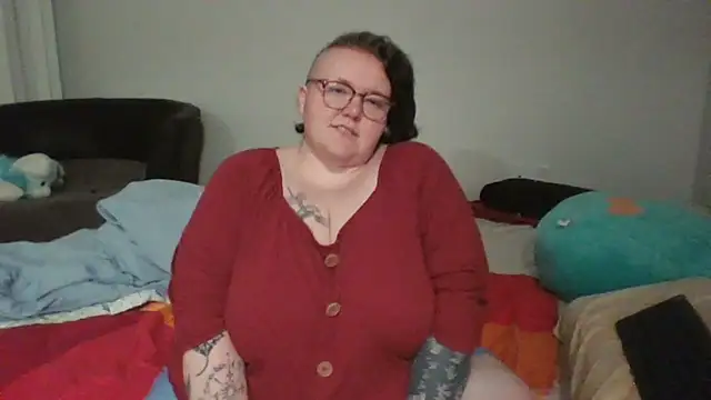 Snapshot of CorgiGodez98 chatting on March 3, 2025, 5:42 am CorgiGodez98 online show from March 3, 2025, 5:42 am