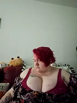 Snapshot of CorgiGodez98 chatting on December 2, 2025, 6:25 pm CorgiGodez98 online show from December 2, 2025, 6:25 pm