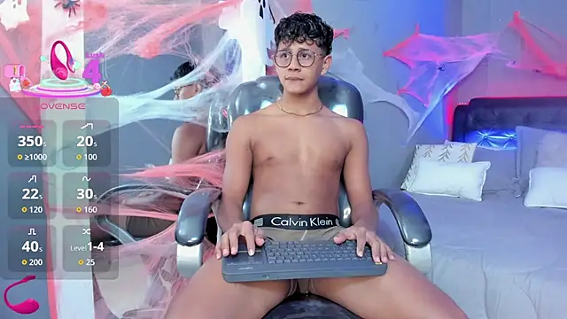 Snapshot of Dawn16_ chatting on October 12, 2025, 9:03 pm Dawn16 online show from October 12, 2025, 9:03 pm