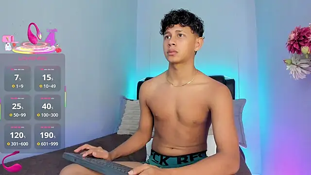 Snapshot of Dawn16_ chatting on February 25, 2026, 8:40 pm Dawn16 online show from February 25, 2026, 8:40 pm