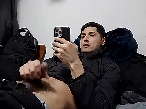 Snapshot of PerroDemonioHot chatting on February 14, 2026, 12:51 am PerroDemonioHot online show from February 14, 2026, 12:51 am