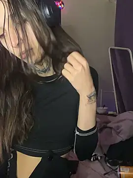 mollyEXD online show from March 2, 2025, 9:11 pm