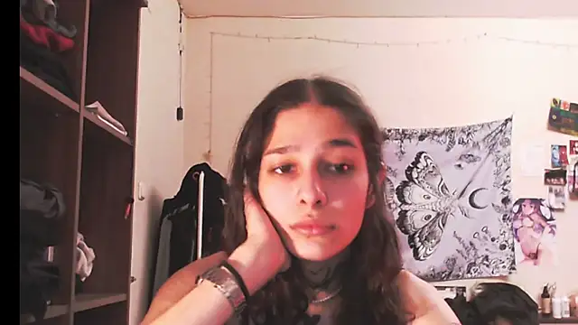 mollyEXD online show from September 26, 2025, 8:13 pm