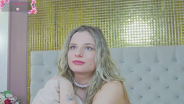 LanaSparks online show from February 22, 2025, 4:40 am