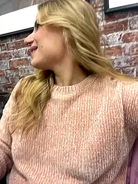 LanaSparks online show from October 2, 2025, 5:25 am