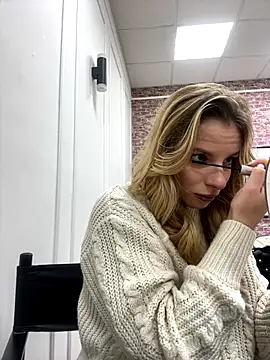 LanaSparks online show from October 7, 2025, 4:20 am