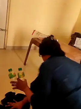 Snapshot of YourSuperTanya chatting on March 14, 2025, 8:10 am YourSuperTanya online show from March 14, 2025, 8:10 am