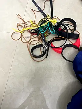 Snapshot of YourSuperTanya chatting on October 19, 2025, 4:02 am YourSuperTanya online show from October 19, 2025, 4:02 am