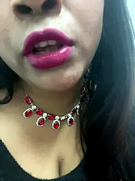 Snapshot of YourSuperTanya chatting on December 3, 2025, 9:51 am YourSuperTanya online show from December 3, 2025, 9:51 am