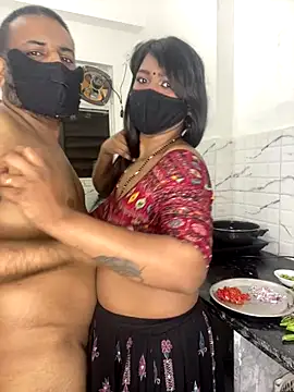 Snapshot of YourSuperTanya chatting on December 5, 2025, 10:13 am YourSuperTanya online show from December 5, 2025, 10:13 am