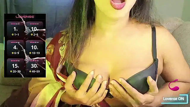 Bengali Cute Girl online show from October 2, 2025, 3:02 am