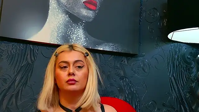 Snapshot of ChloeFrost chatting on February 26, 2025, 8:37 am ChloeFrost online show from February 26, 2025, 8:37 am