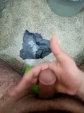 Snapshot of Kdkdkfkcklxiis chatting on February 5, 2026, 9:03 am Kdkdkfkcklxiis online show from February 5, 2026, 9:03 am