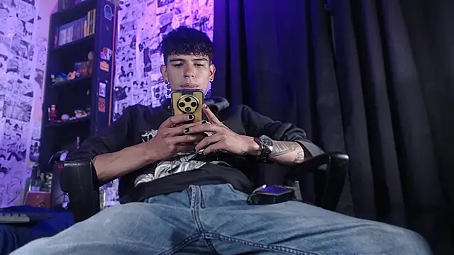 Mickey Magic online show from November 20, 2025, 4:34 am