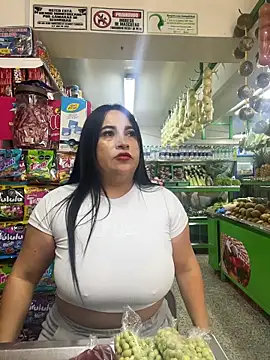 Miia Jazmin online show from November 7, 2025, 5:13 pm