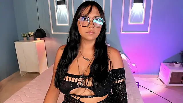 isabella zc online show from May 26, 2026, 4:03 pm