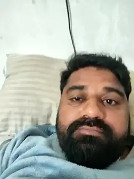 Snapshot of Raziv_komal143 chatting on December 3, 2025, 5:11 pm Raziv komal143 online show from December 3, 2025, 5:11 pm