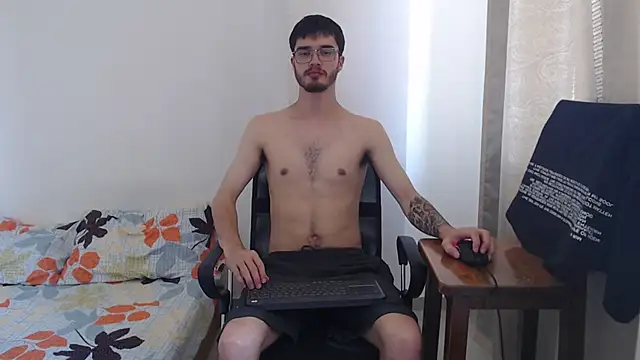 Aleex Miller online show from November 3, 2025, 4:30 pm