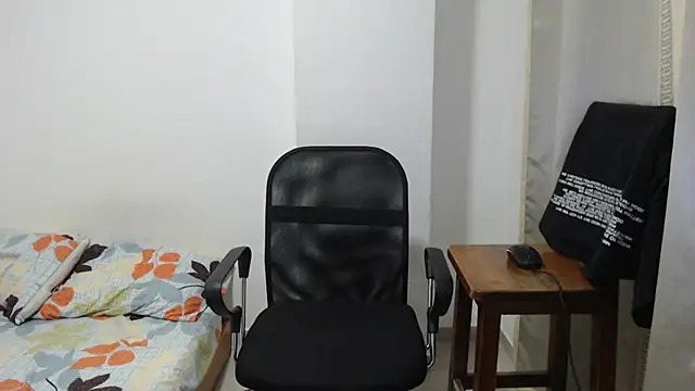 Aleex Miller online show from November 7, 2025, 4:12 am