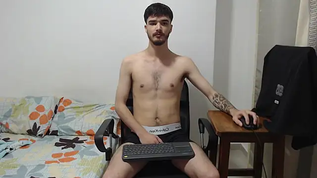 Aleex Miller online show from November 28, 2025, 3:31 am